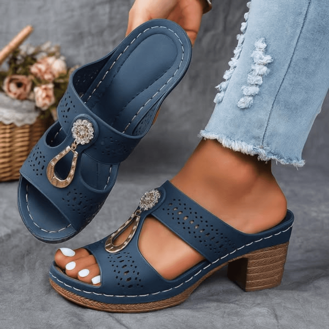 FAITH | CHIC AND COMFORTABLE SANDALS
